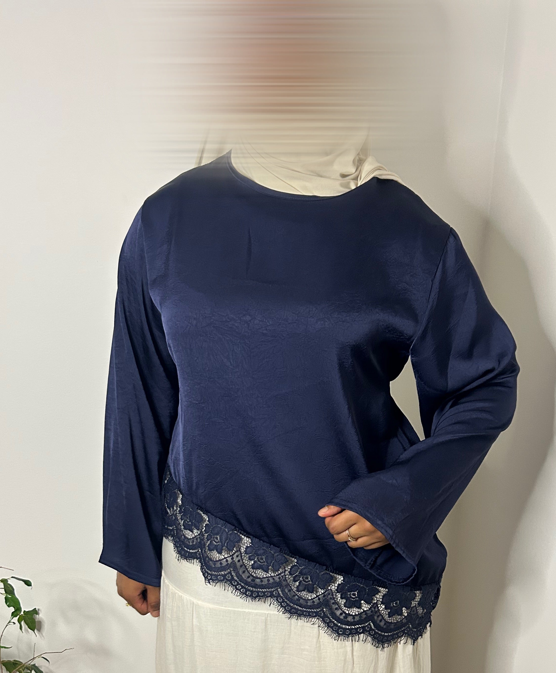 Haut à dentelle asymétrique - Bleu marine